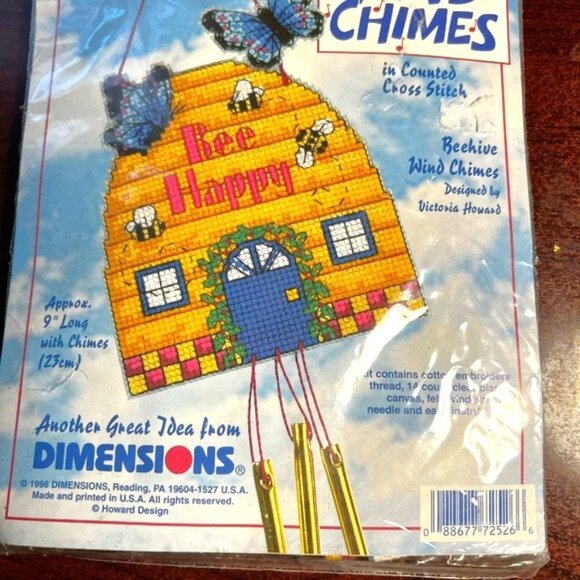 Bee Happy Cross Stitch Kit and 34 Extra Skeins of Embroidery Floss - Picture 1 of 7